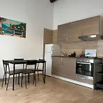 Casa Sandrili First, Station Naples