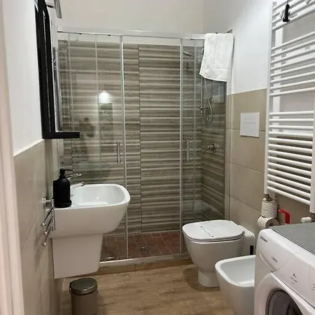 Casa Sandrili First, Station Apartment *