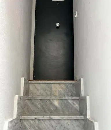 Casa Sandrili First, Station Apartment *