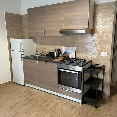 Apartment Casa Sandrili First, Station *